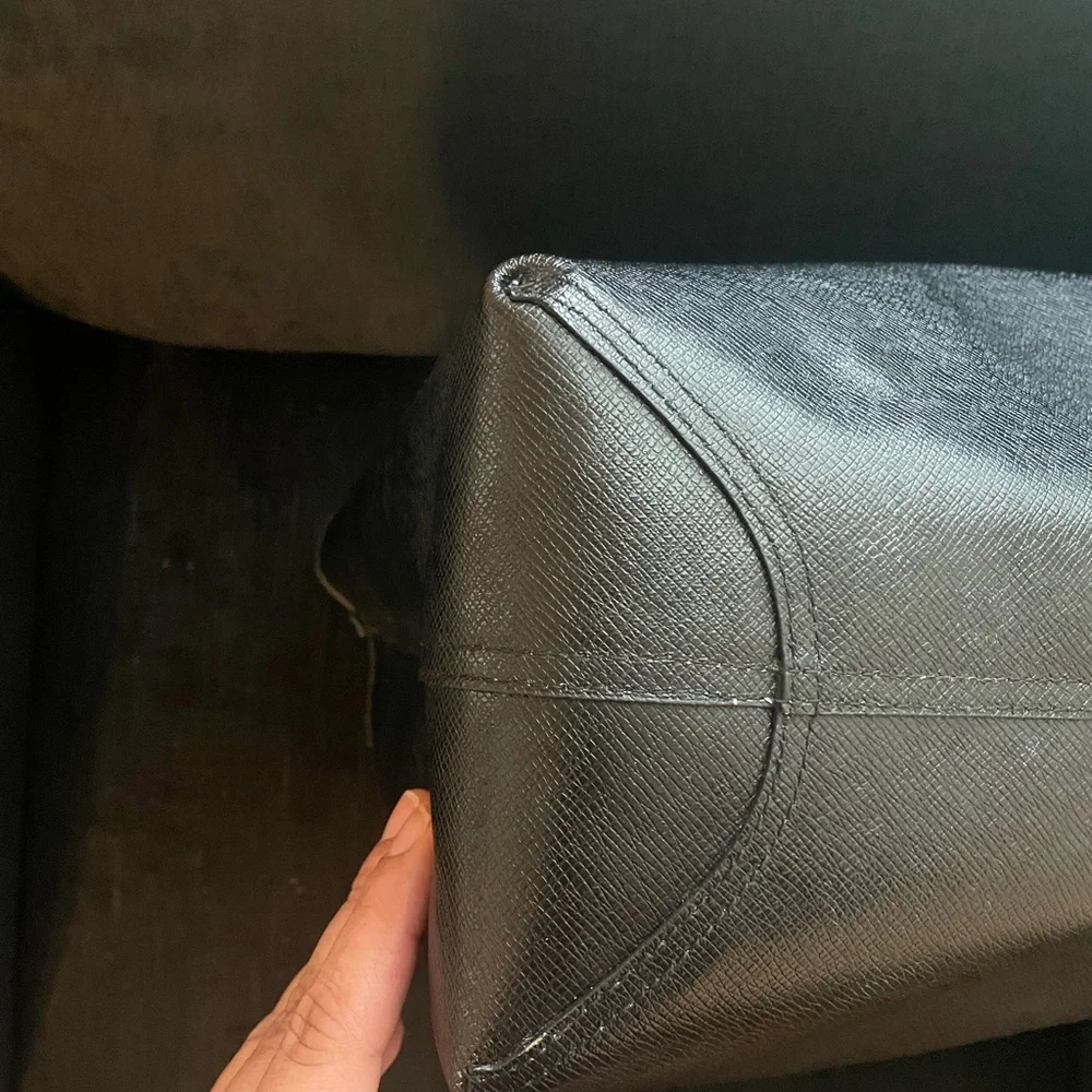 Coach reversible city tote in great condition